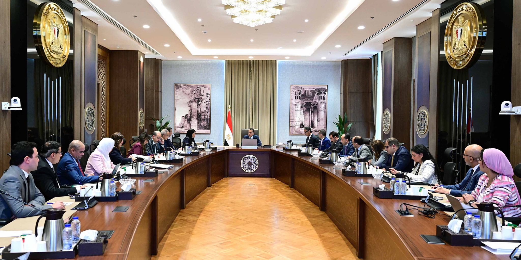 رئيس الوزراء يتابع إجراءات توفير السلع الاستراتيجية بالتنسيق بين مختلف الجهات