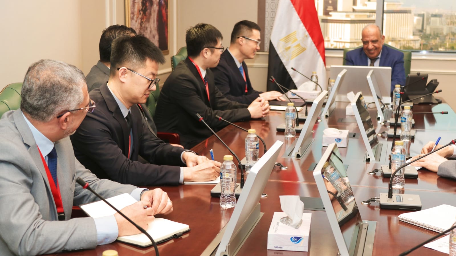 وزير الكهرباء يلتقي الرئيس التنفيذي لشركة هواوي مصر