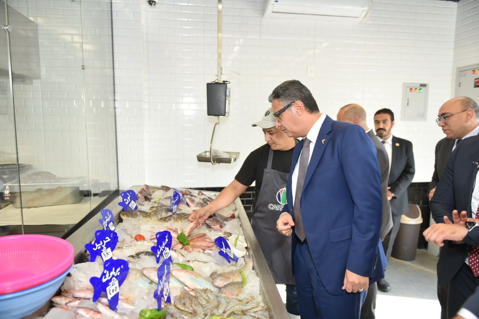 وزير التموين يتفقد عدداً من الأنشطة التموينية بالقاهرة