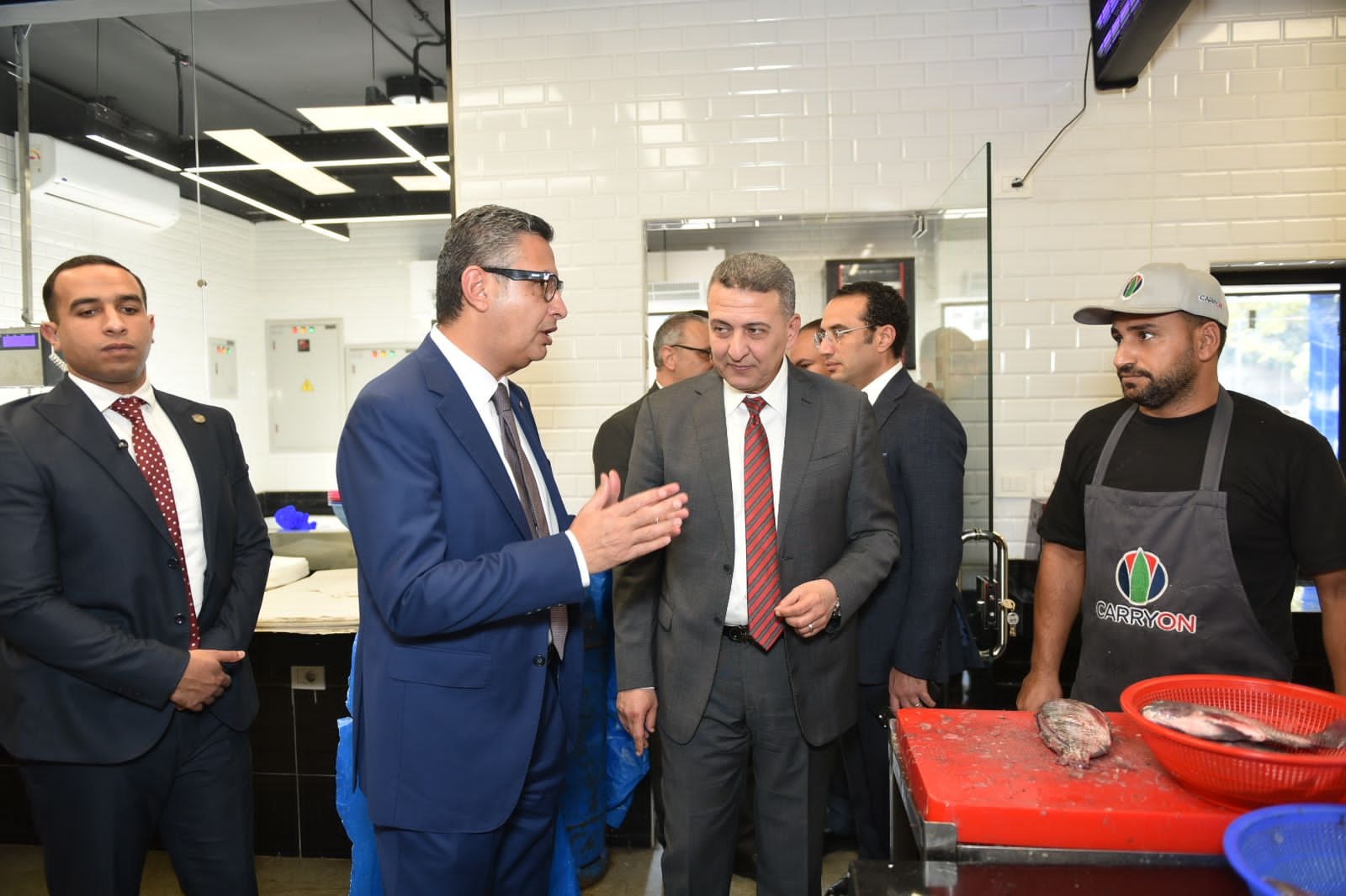وزير التموين يتفقد عدداً من الأنشطة التموينية بالقاهرة
