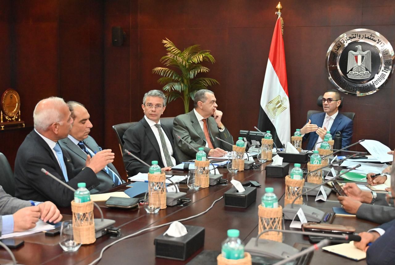 لقاء وزير الاستثمار مع رئيس الاتحاد العام للغرف التجارية