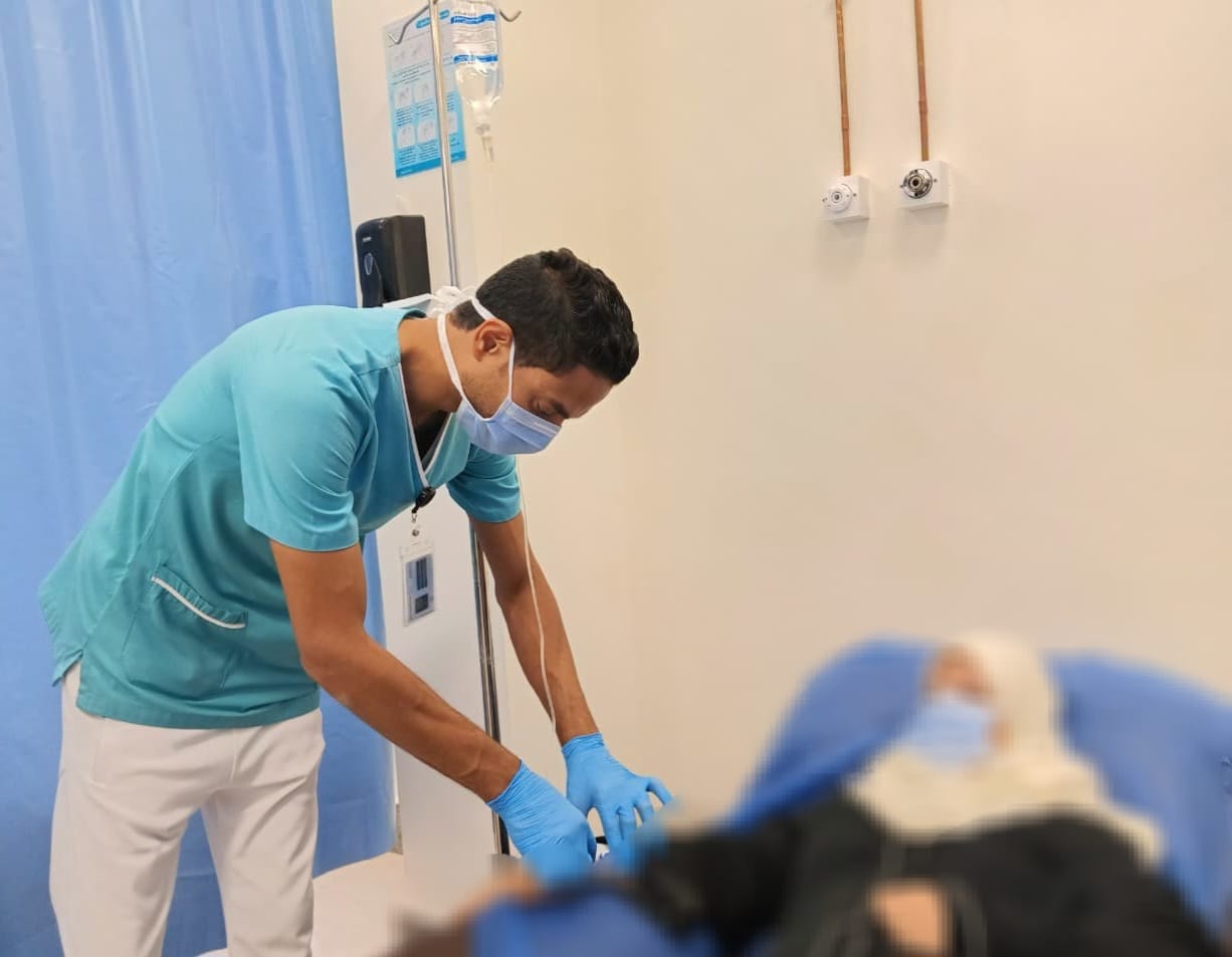 بدء تشغيل وحدة الأورام الجديدة بمجمع الفيروز الطبي