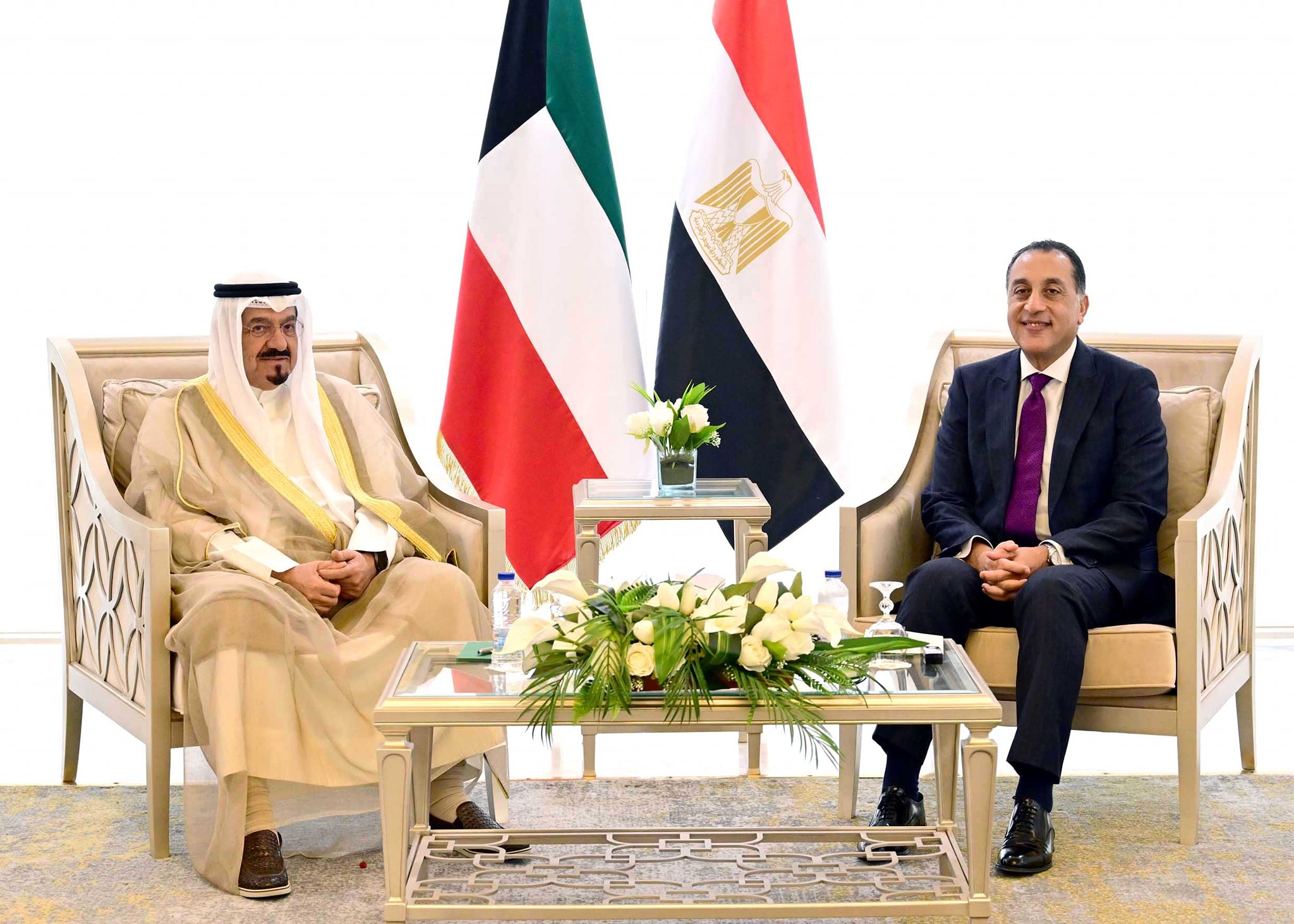 جلسة مباحثات موسعة بين رئيسا وزراء مصر والكويت