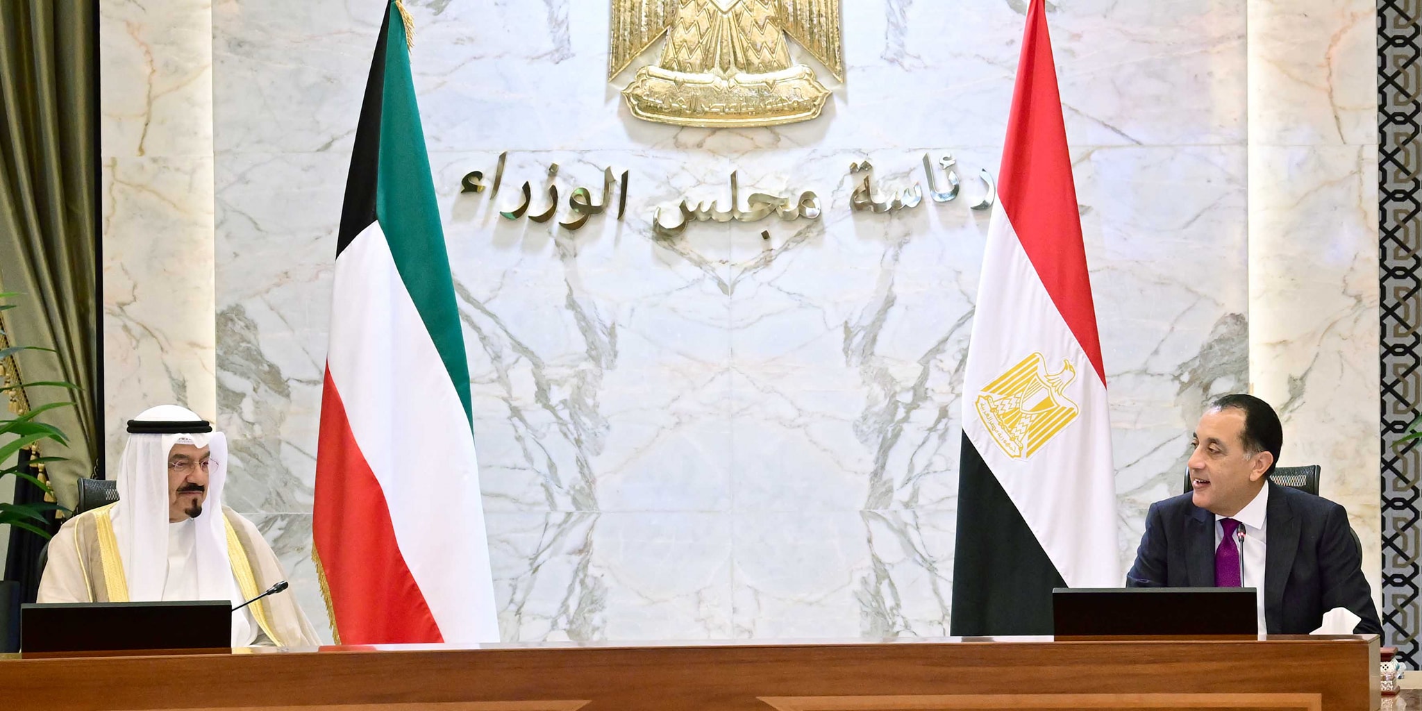 جلسة مباحثات موسعة بين رئيسا وزراء مصر والكويت