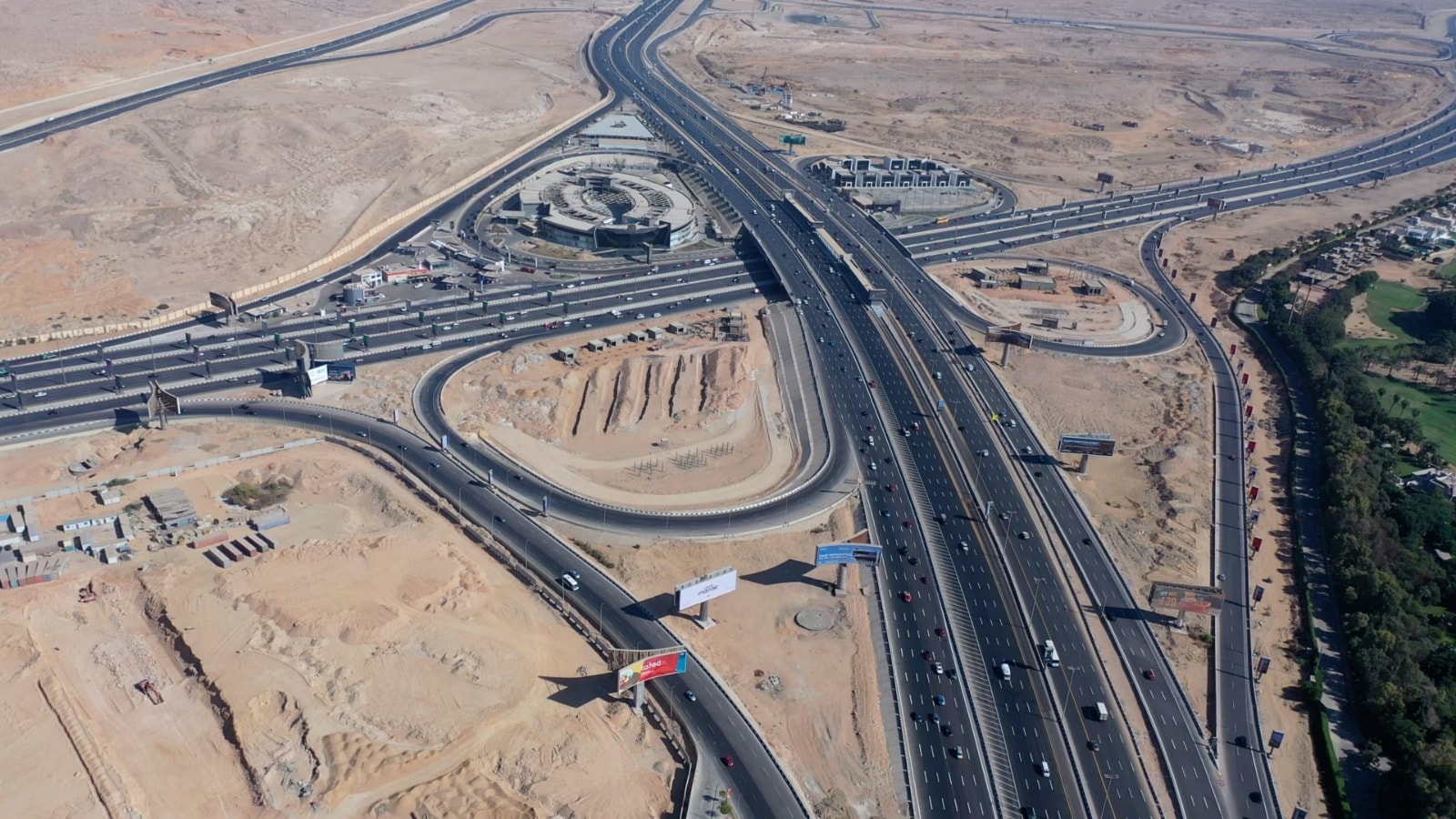 جاهزية الطريق الدائري والمحاور الرئيسية المؤدية إلى المتحف