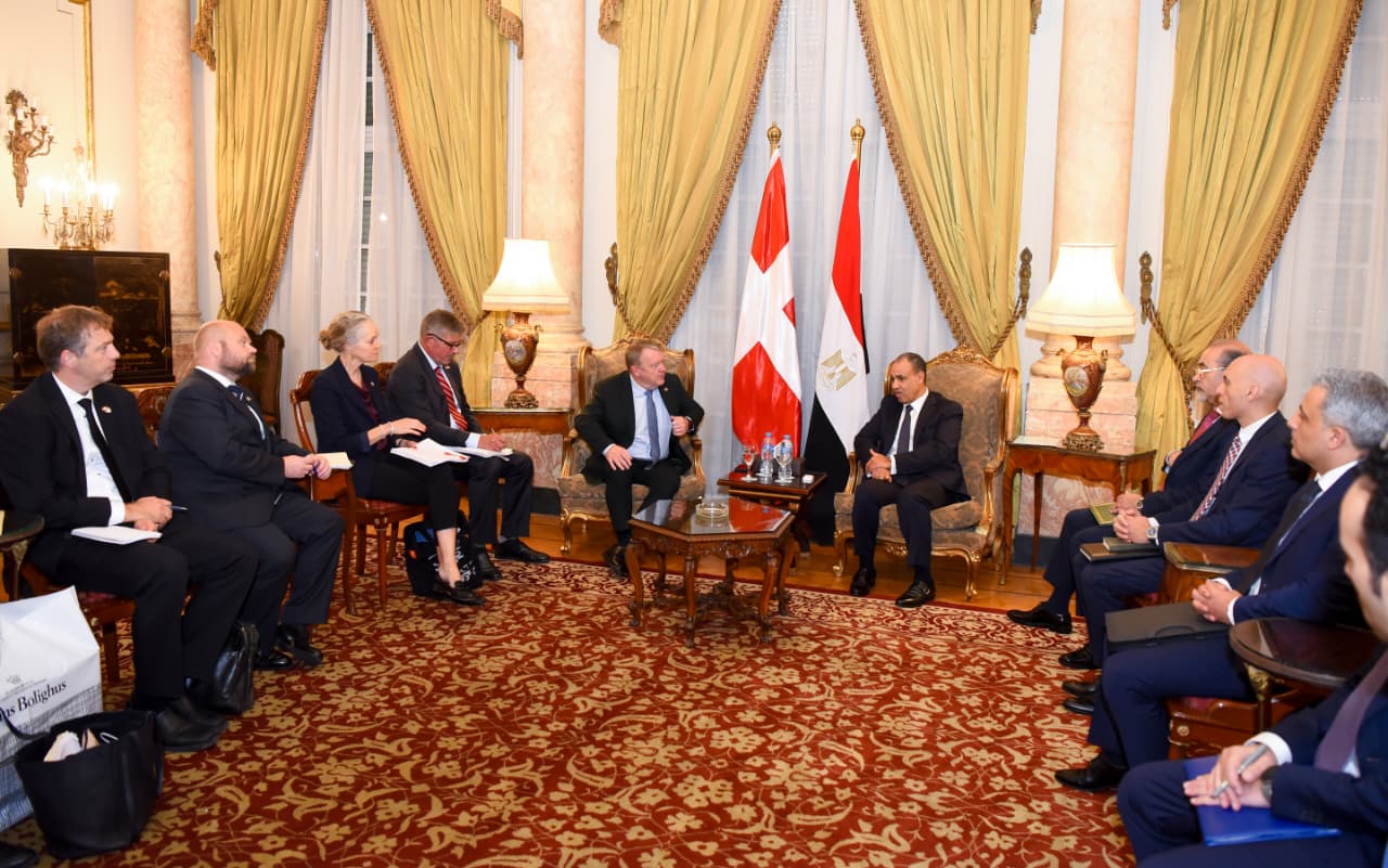 وزير الخارجية يلتقي نظيره الدنماركي