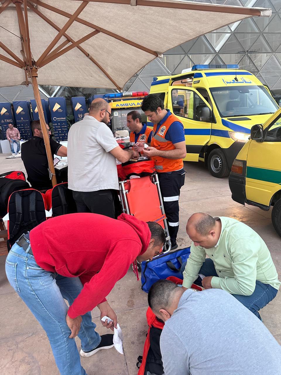 وزير الصحة يتابع تنفيذ خطة التأمين الطبي لافتتاح المتحف