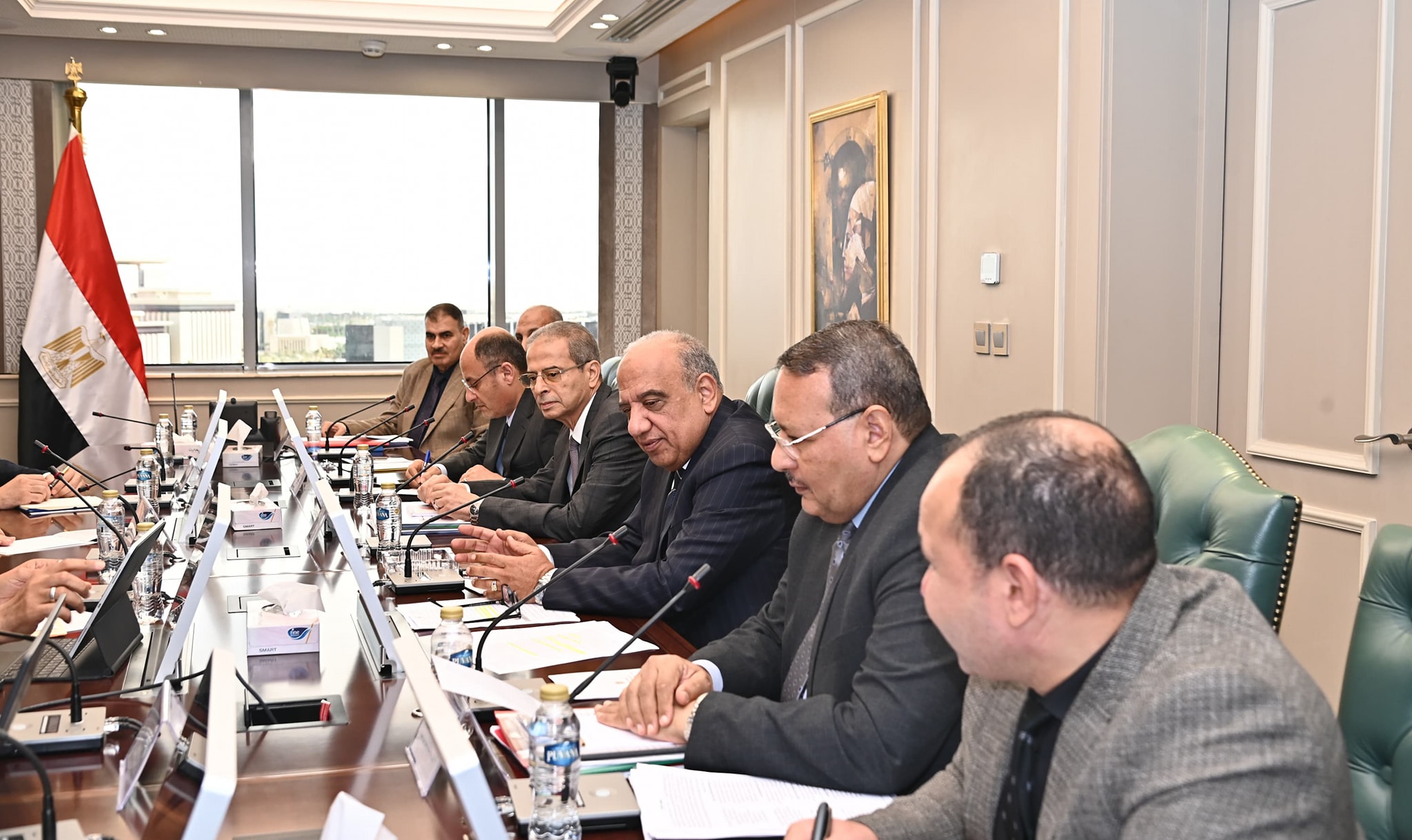 وزير الكهرباء في اجتماع مع وزير الموارد المائية والري