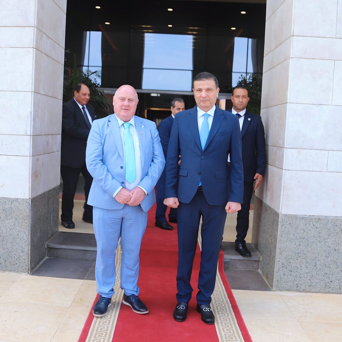 وزير الزراعة يلتقي نظيره الأيرلندي 