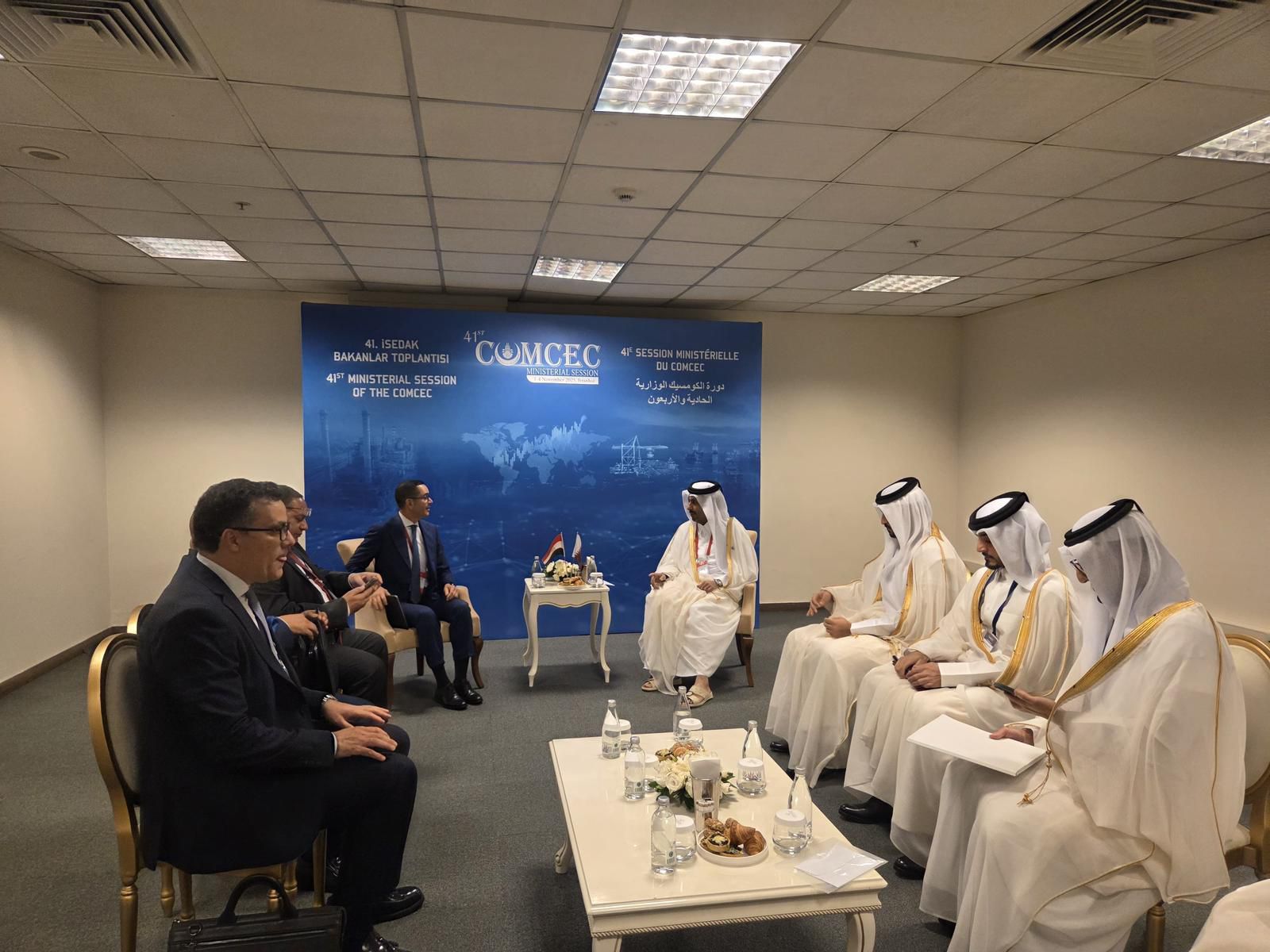 وزير الاستثمار يجتمع مع وزير التجارة التركي