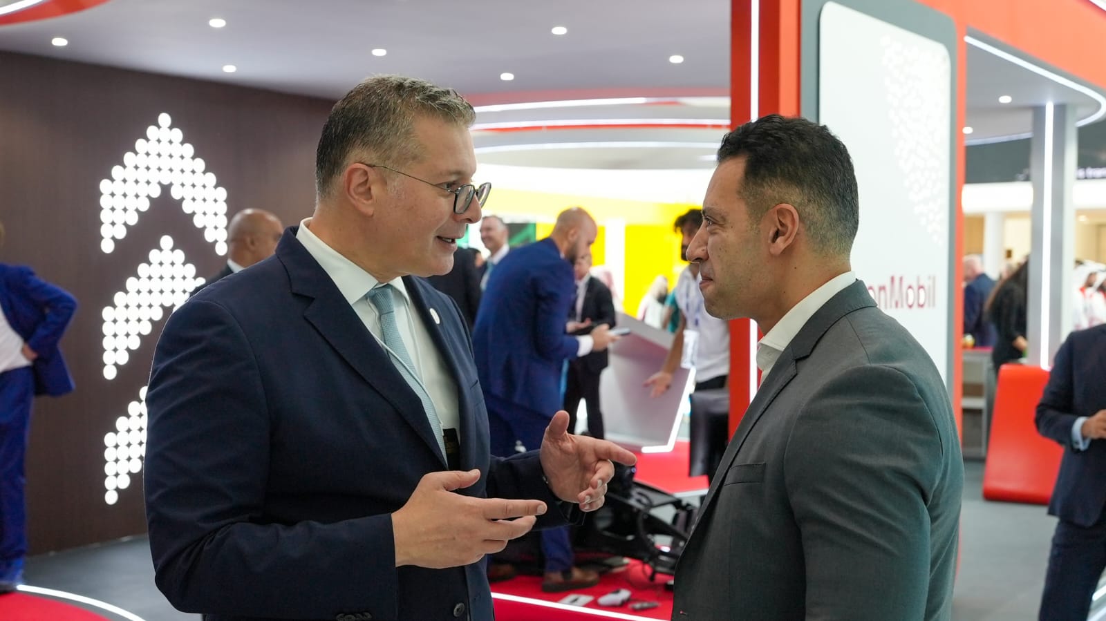 افتتاح مؤتمر ومعرض أديبك 2025 بأبوظبي