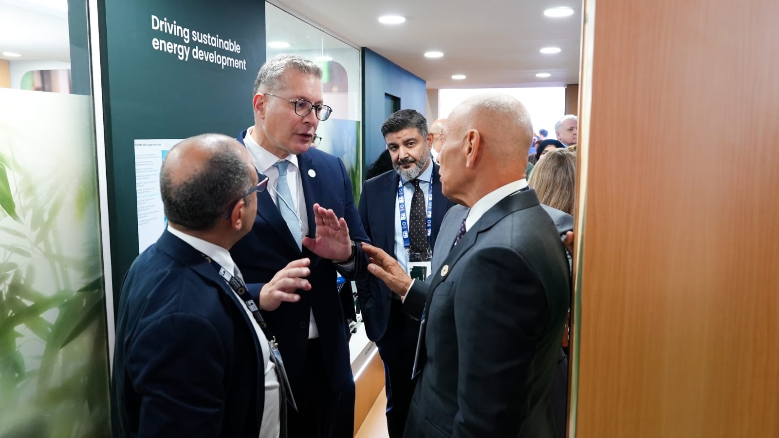 افتتاح مؤتمر ومعرض أديبك 2025 بأبوظبي