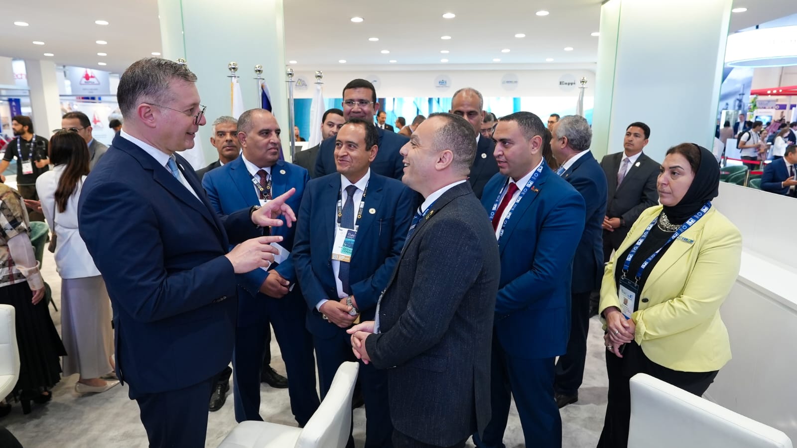 افتتاح مؤتمر ومعرض أديبك 2025 بأبوظبي