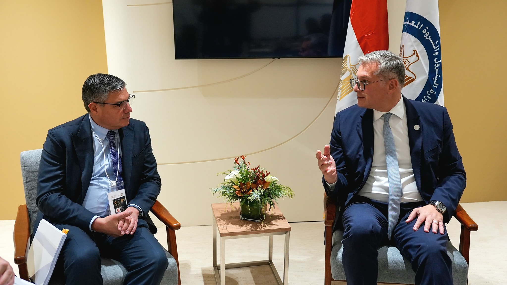 وزير البترول مع رؤساء وقادة شركات الطاقة العالمية