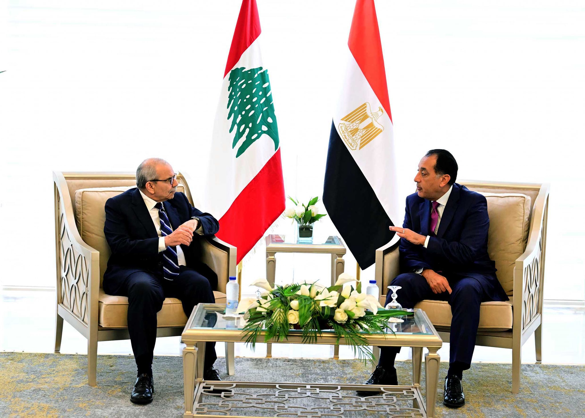 رئيسا وزراء مصر ولبنان يترأسان اجتماع اللجنة العليا المصرية اللبنانية