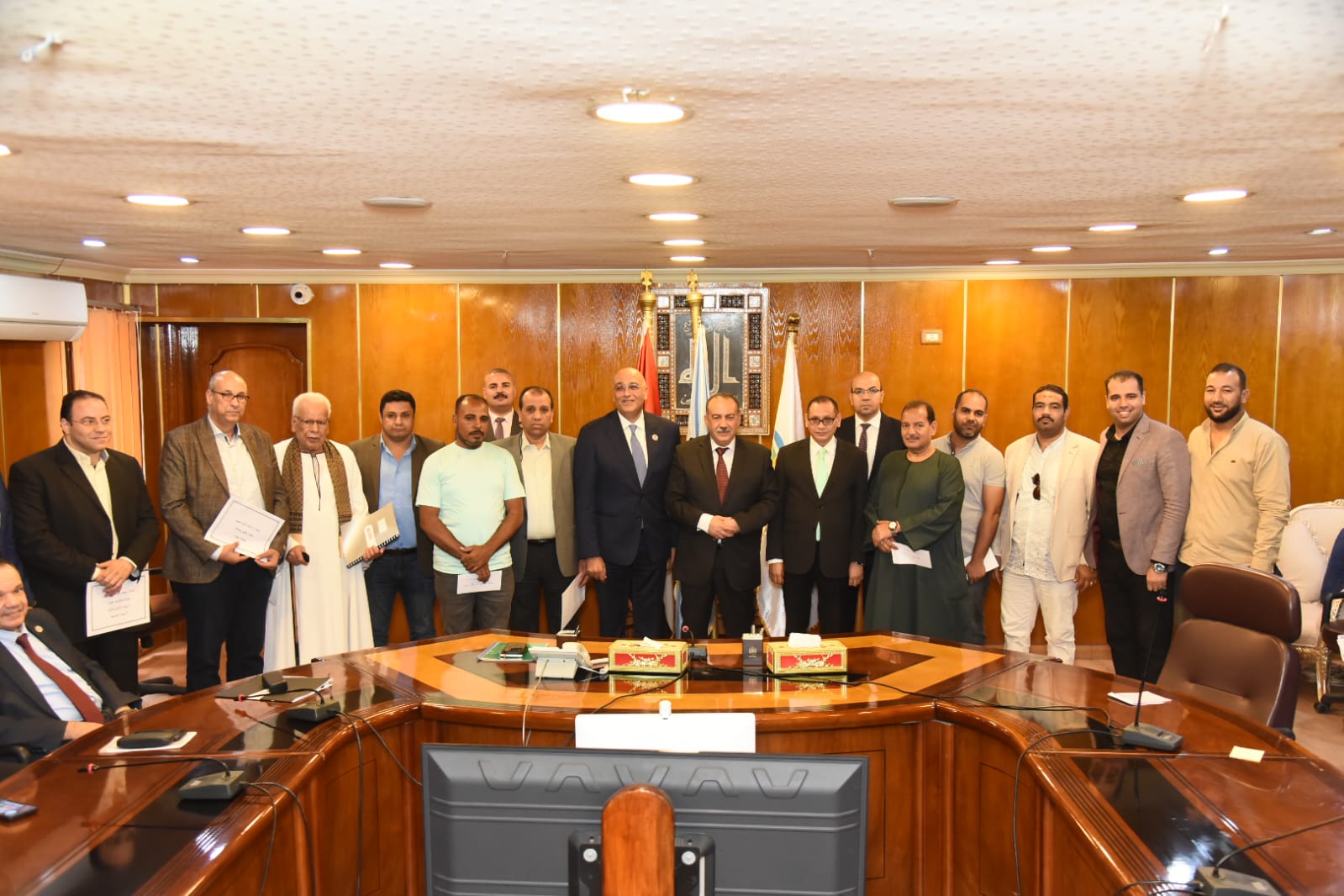 محافظ أسيوط يستقبل رئيس جهاز تنمية المشروعات