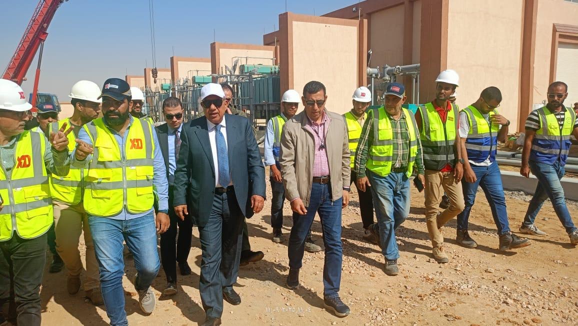 وزير الكهرباء يتفقد محطة محولات ND5