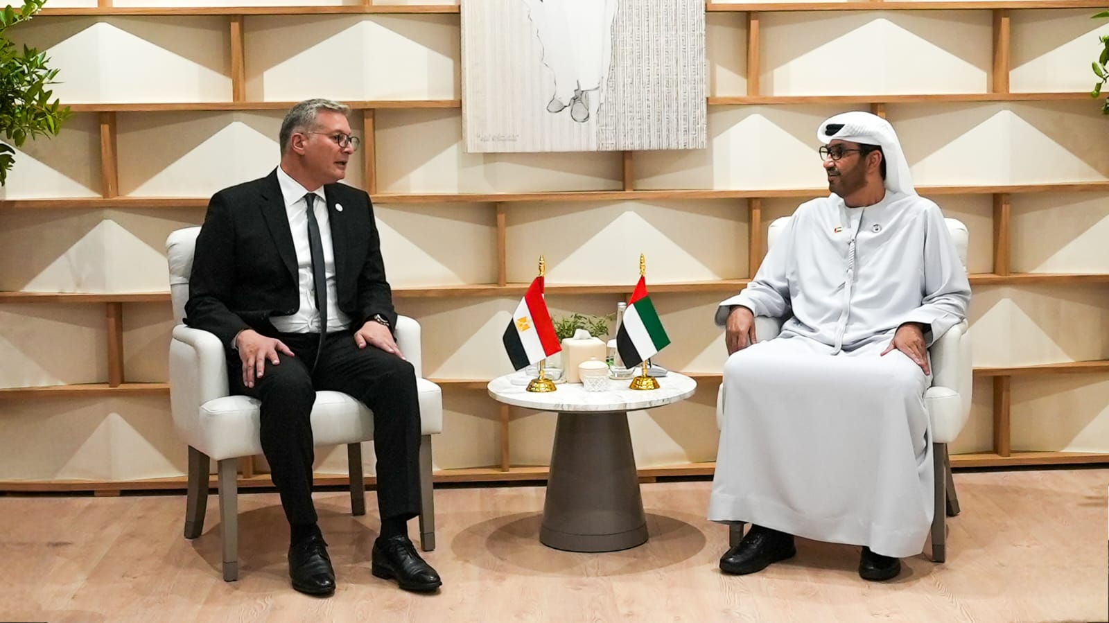 توقيع اتفاقية بين شركة إيجاس وشركة أركيوس وشركتي شل وبي بي