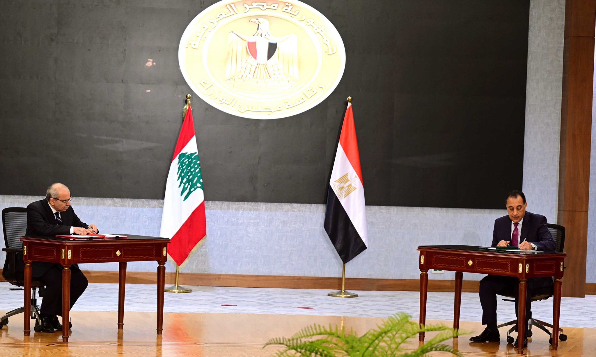 توقيع مذكرات تفاهم بين رئيسا وزراء مصر ولبنان