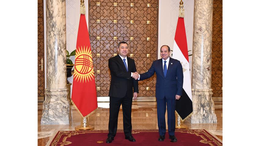 الرئيس السيسي يستقبل رئيس الجمهورية القرغيزية