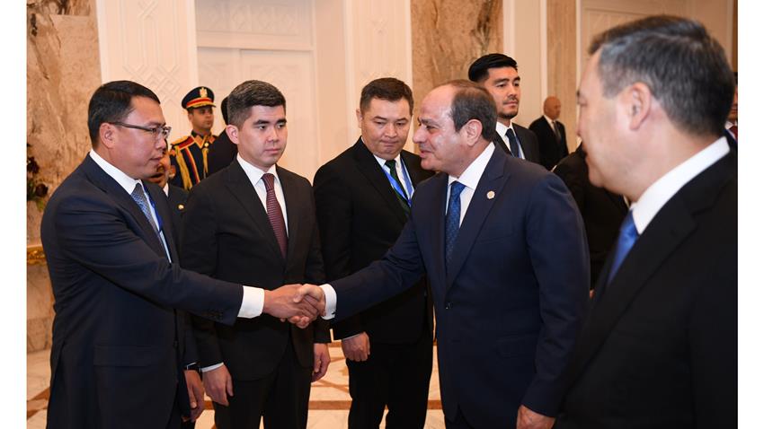 الرئيس السيسي يستقبل رئيس الجمهورية القرغيزية