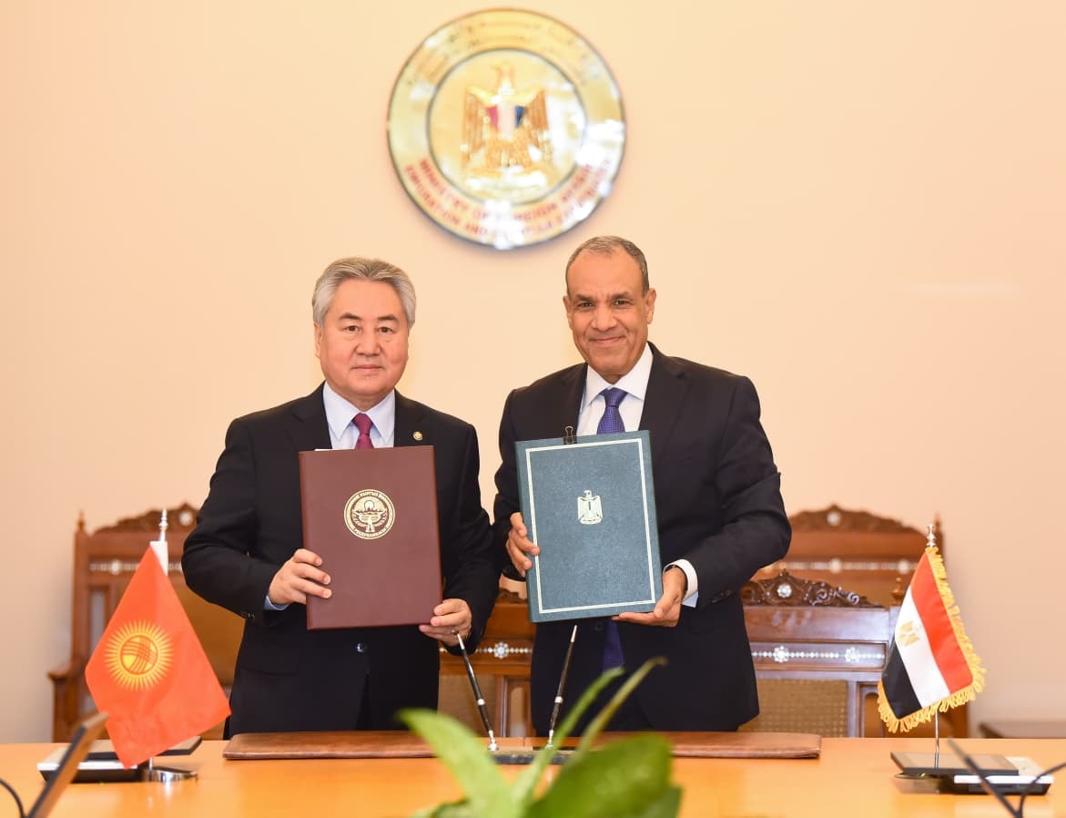 وزير الخارجية يستقبل نظيره القيرغيزي