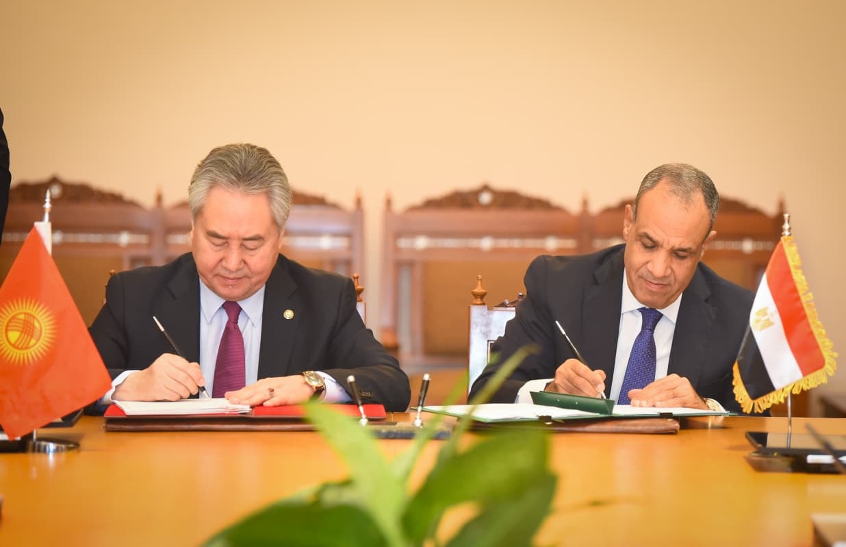 وزير الخارجية يستقبل نظيره القيرغيزي