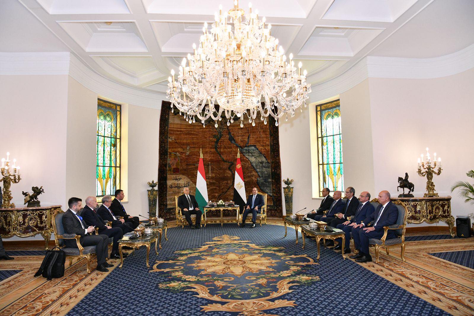 الرئيس السيسي يستقبل رئيس وزراء دولة المجر