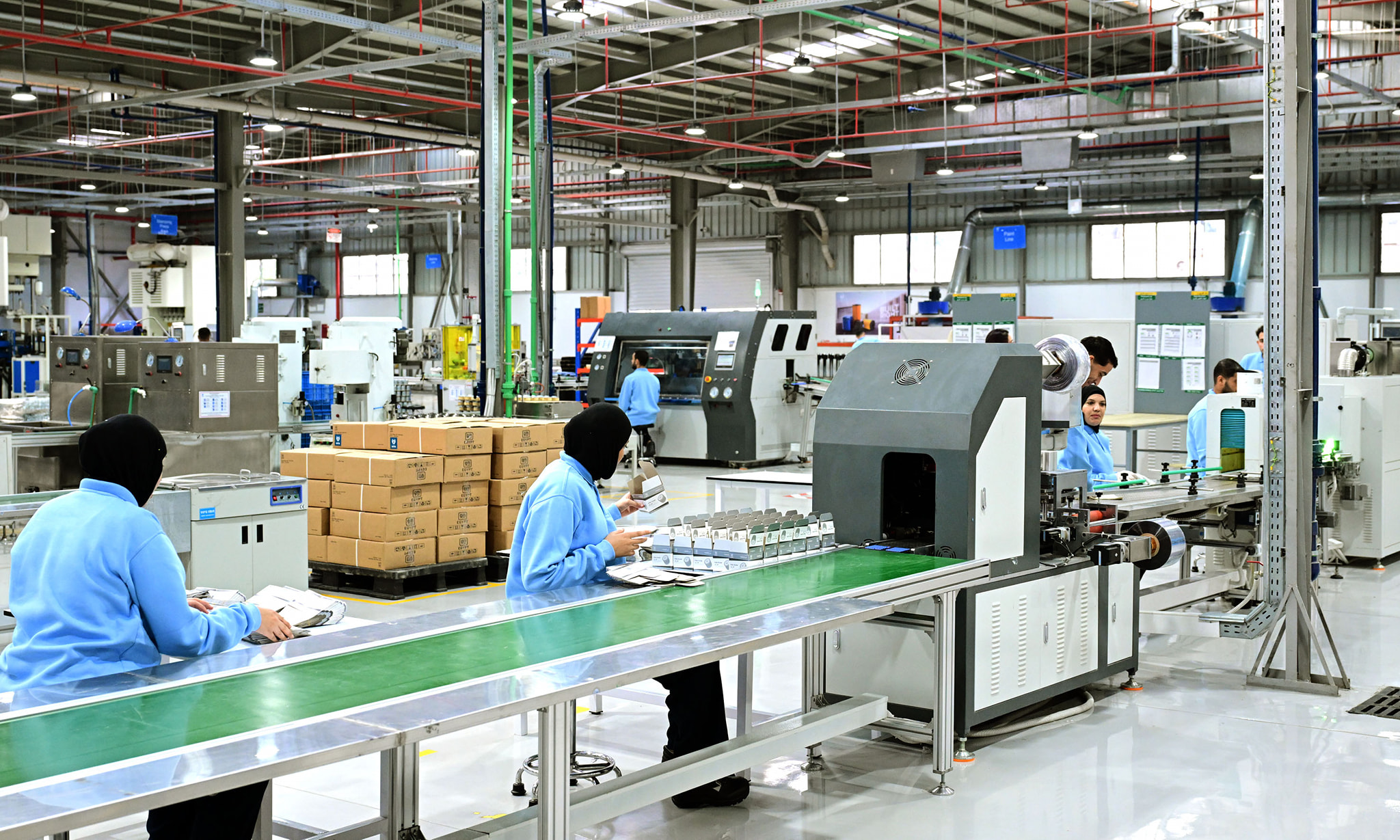 رئيس الوزراء يفتتح مصنع المنصور لتصنيع فلاتر المركبات 