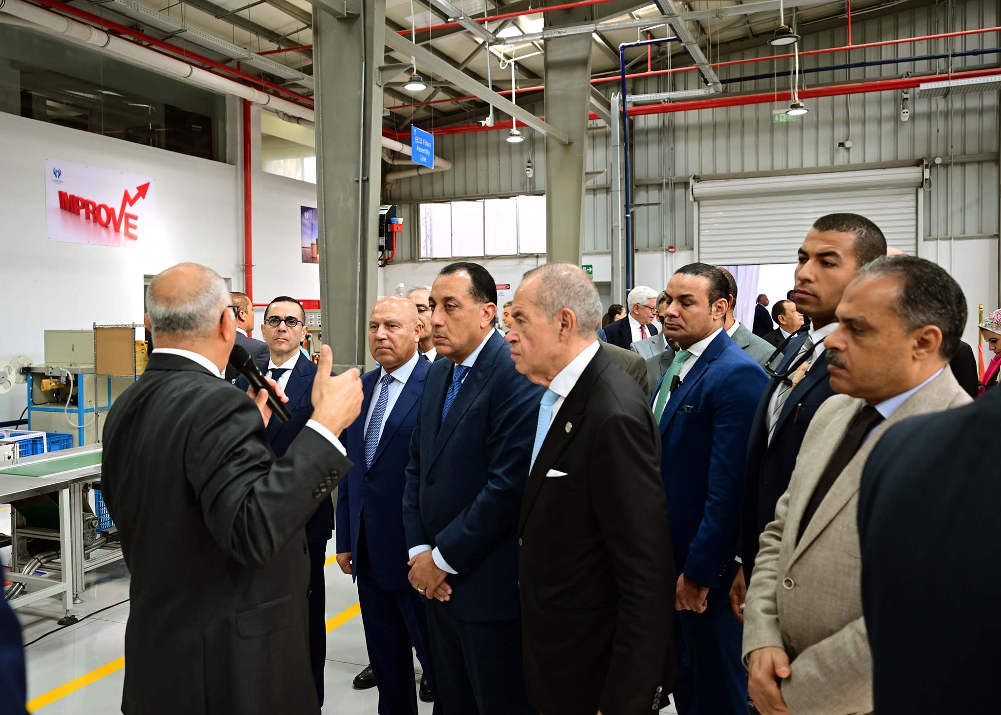 رئيس الوزراء يفتتح مصنع المنصور لتصنيع فلاتر المركبات 