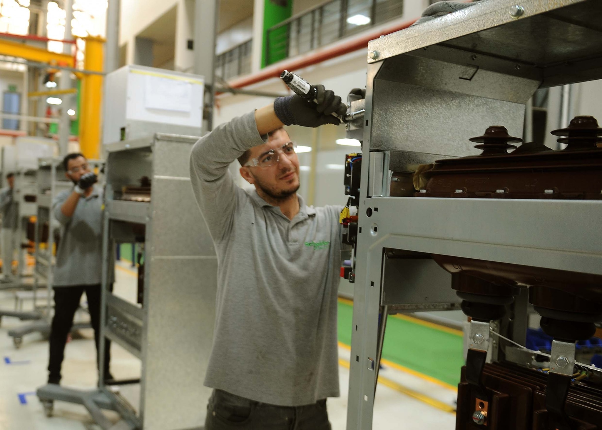 مدبولي يفتتح توسعات المصنع الإقليمي لشركة شنايدر إلكتريك