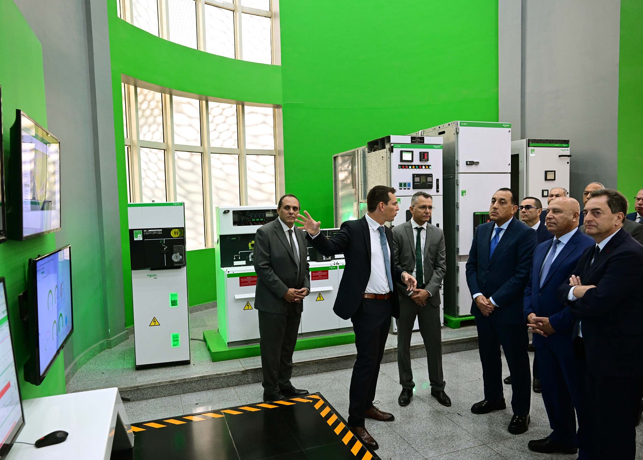 مدبولي يفتتح توسعات المصنع الإقليمي لشركة شنايدر إلكتريك
