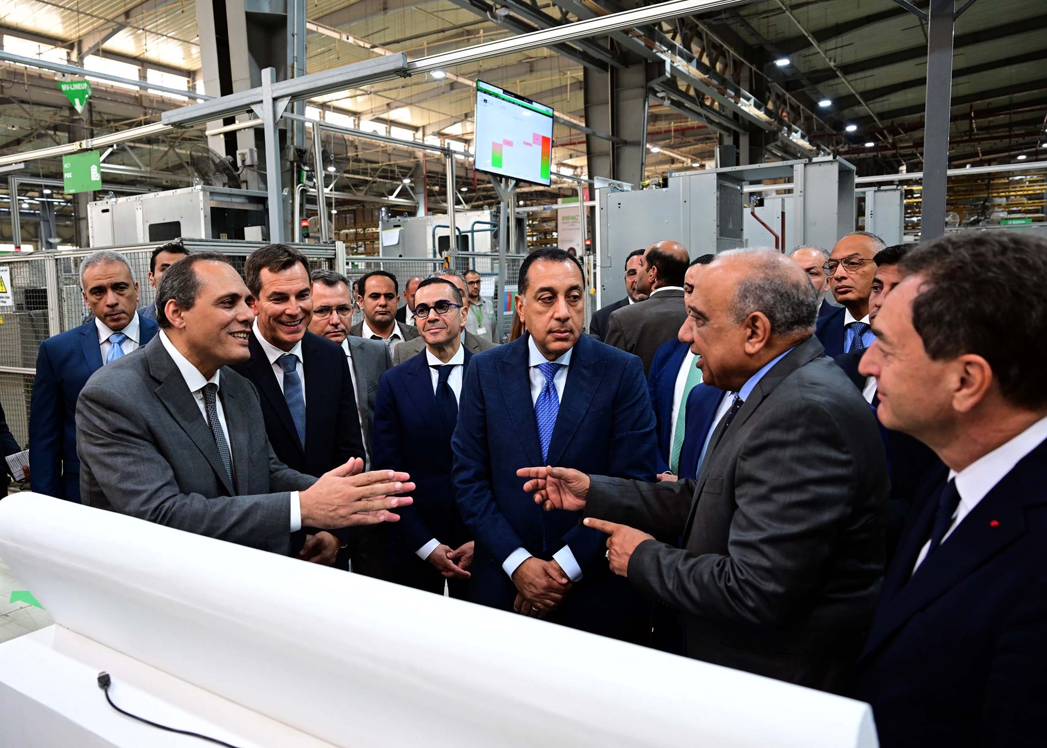 مدبولي يفتتح توسعات المصنع الإقليمي لشركة شنايدر إلكتريك