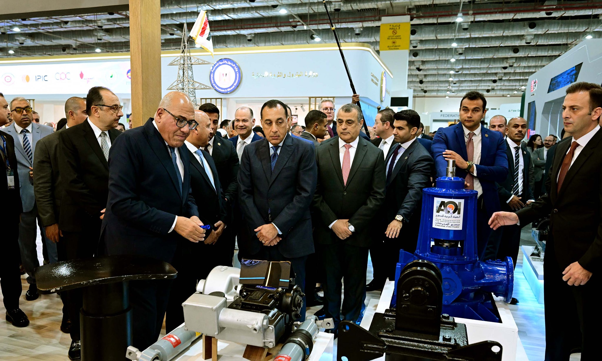 رئيس الوزراء يزور معرض الصناعة MEA Industry