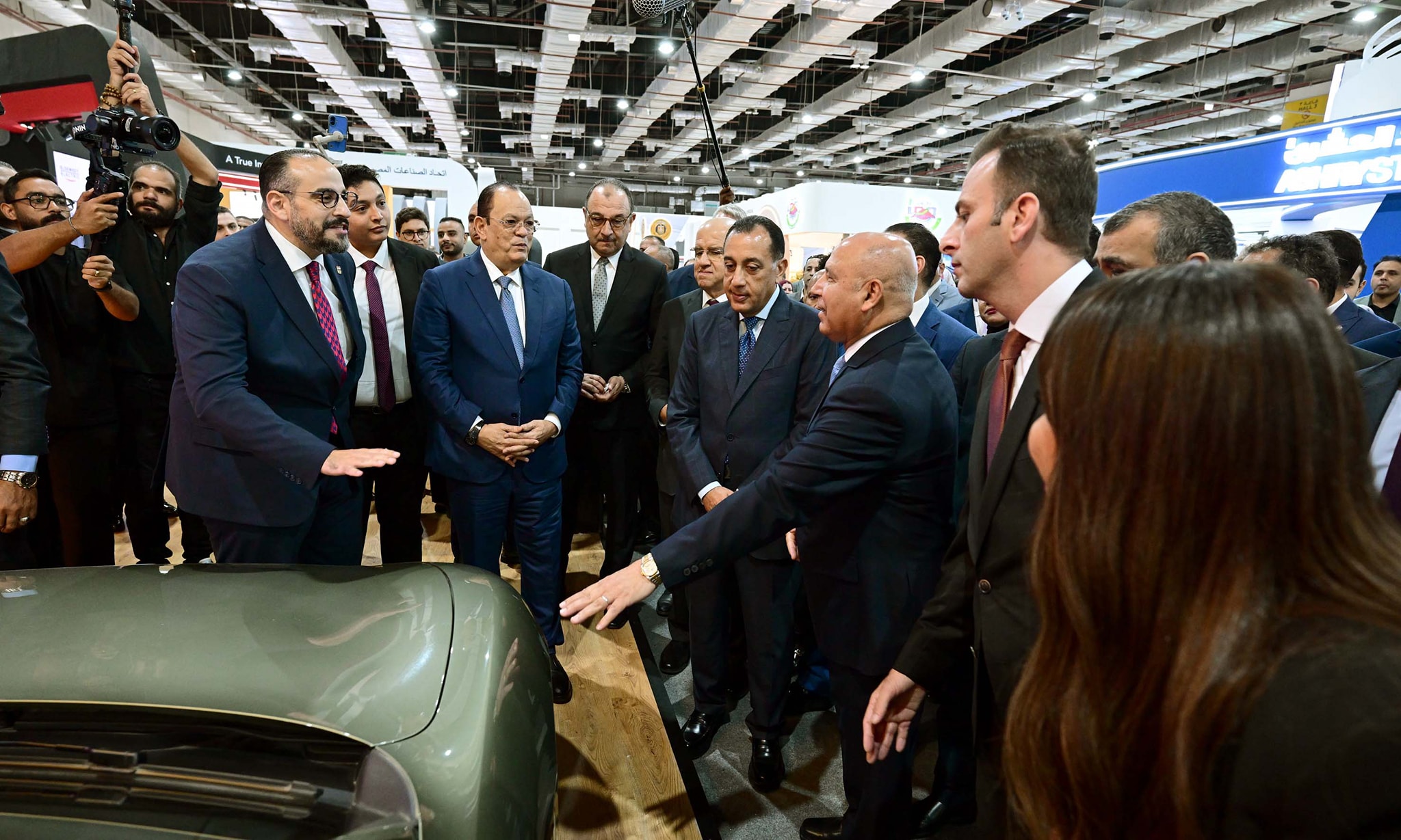 رئيس الوزراء يزور معرض الصناعة MEA Industry