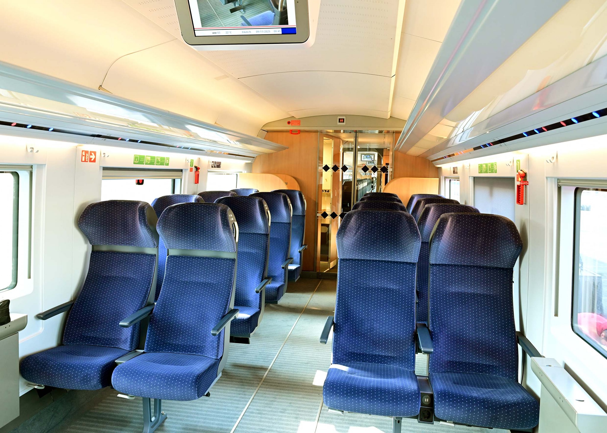 رئيس الوزراء يزور معرض الصناعة MEA Industry