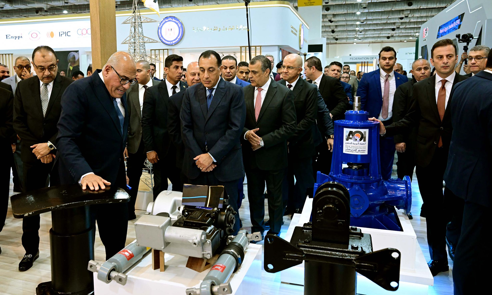 رئيس الوزراء يزور معرض الصناعة MEA Industry