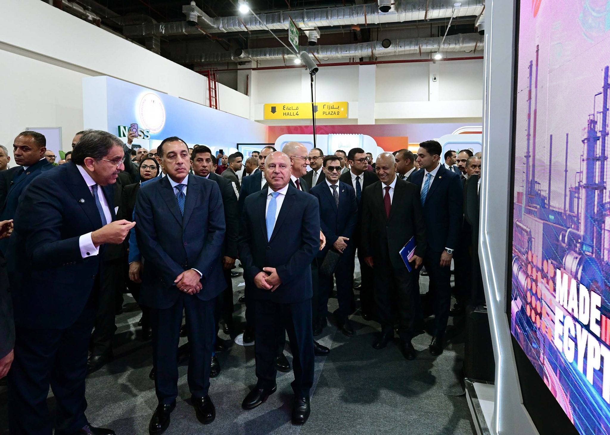 رئيس الوزراء يزور معرض الصناعة MEA Industry