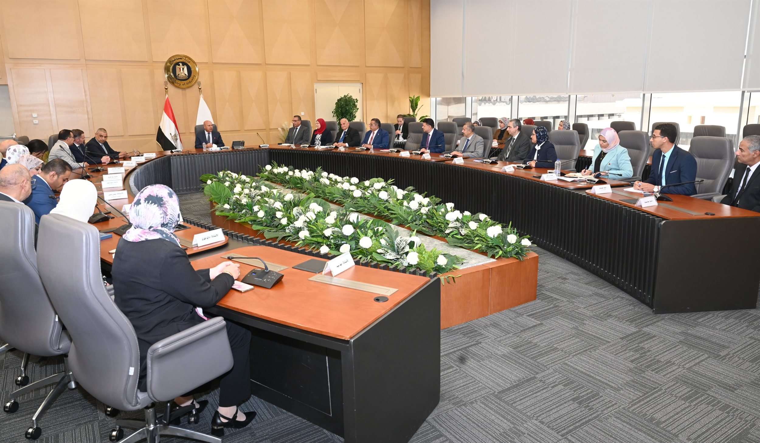 توقيع عقد شراكة بين القاهرة للاستثمار وشركة ليوني مصر