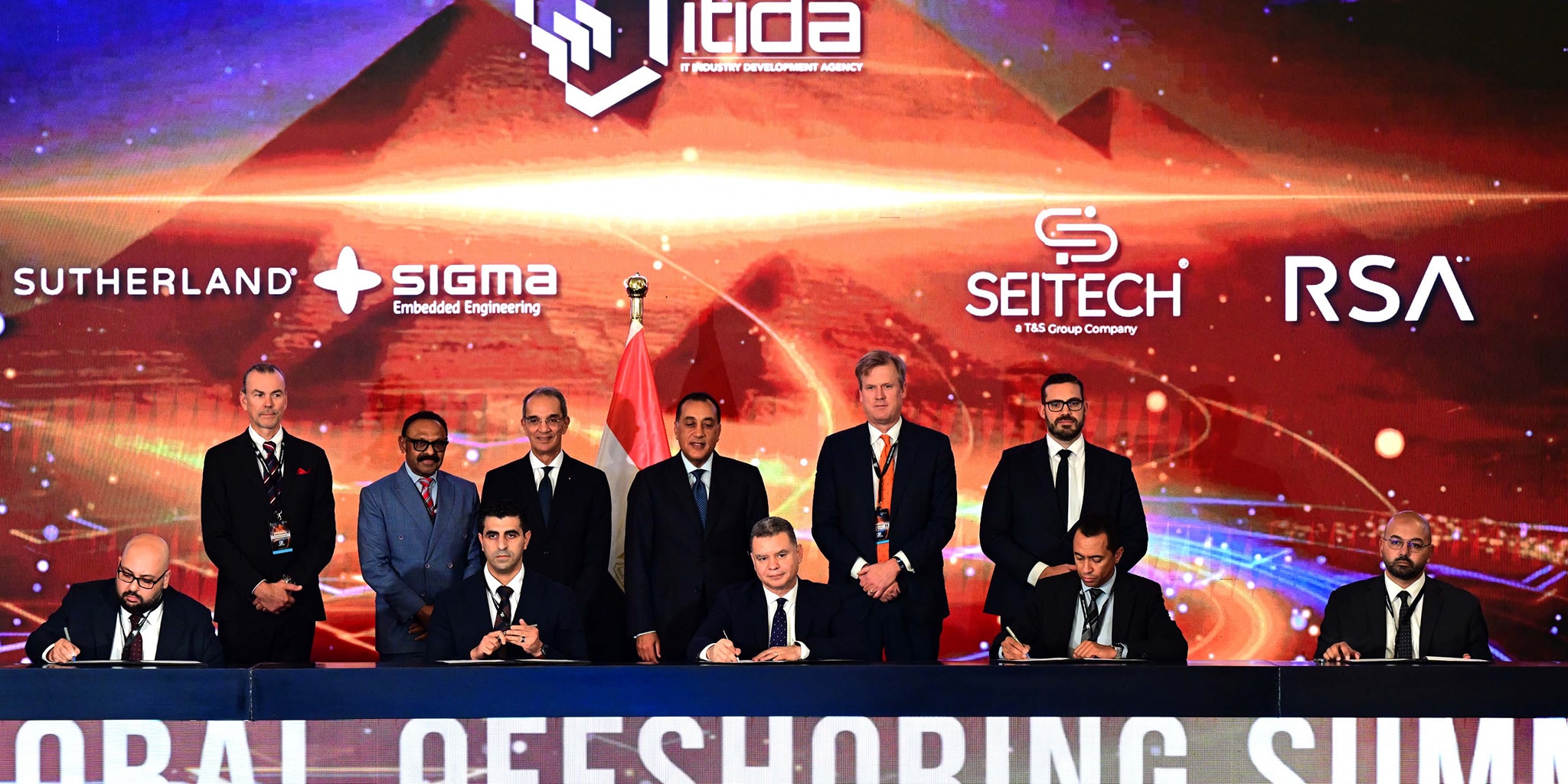 توقيع 55 مذكرة تفاهم بين شركات محلية وعالمية فى مجال صناعة التعهيد