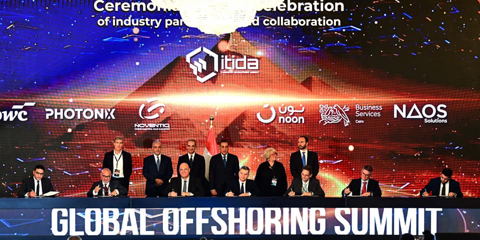 توقيع 55 مذكرة تفاهم بين شركات محلية وعالمية فى مجال صناعة التعهيد