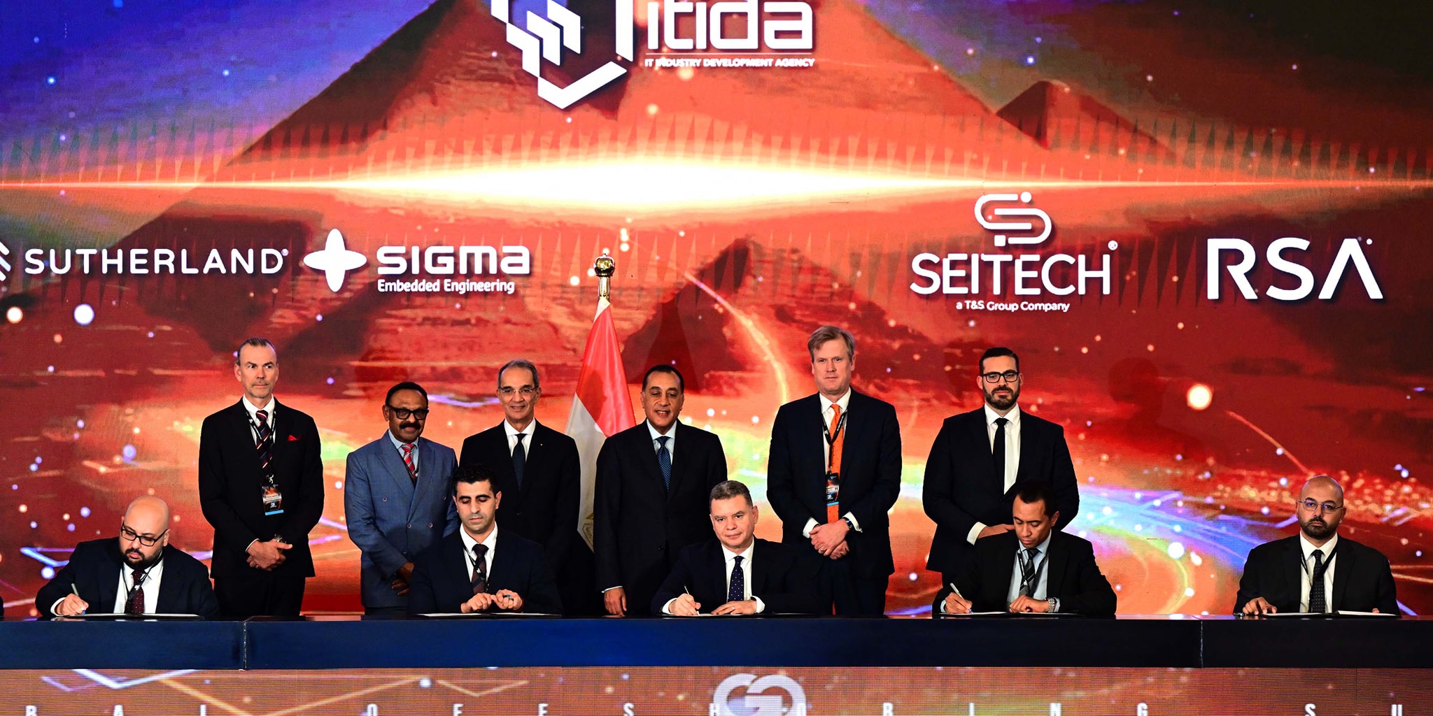 توقيع 55 مذكرة تفاهم بين شركات محلية وعالمية فى مجال صناعة التعهيد