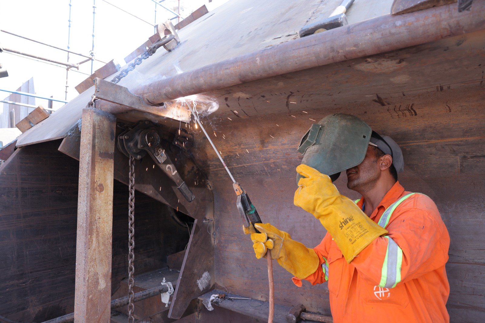 تدشين باكورة إنتاج شركة قناة السويس للقوارب الحديثة