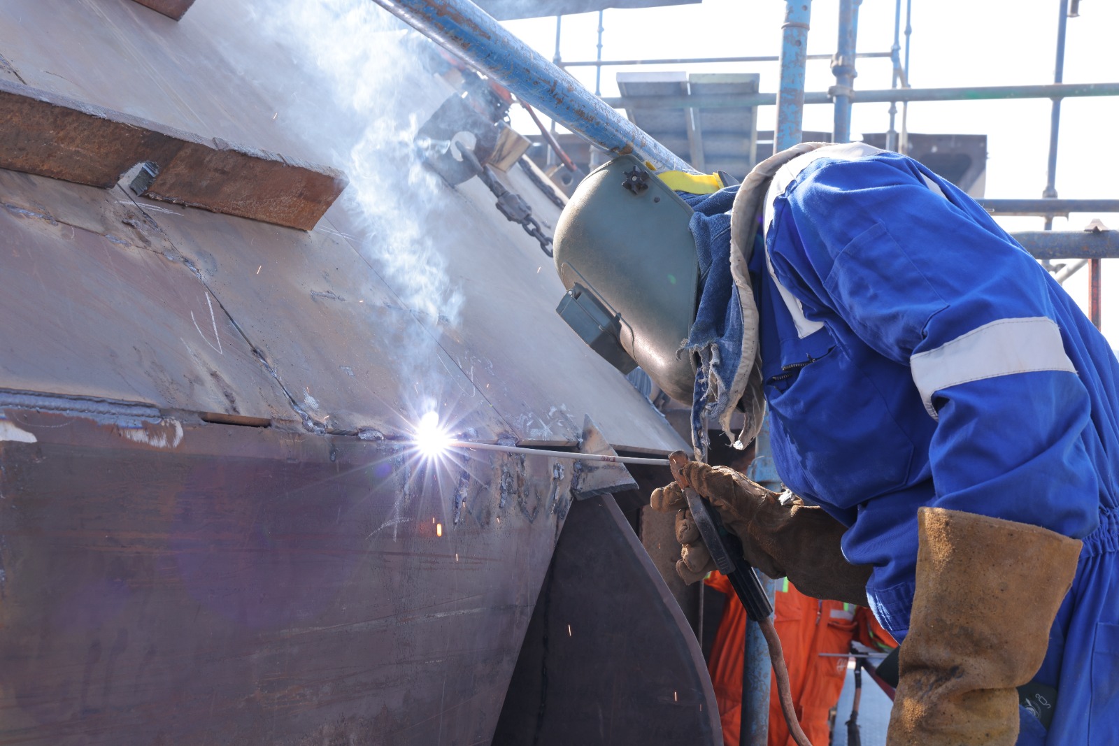 تدشين باكورة إنتاج شركة قناة السويس للقوارب الحديثة