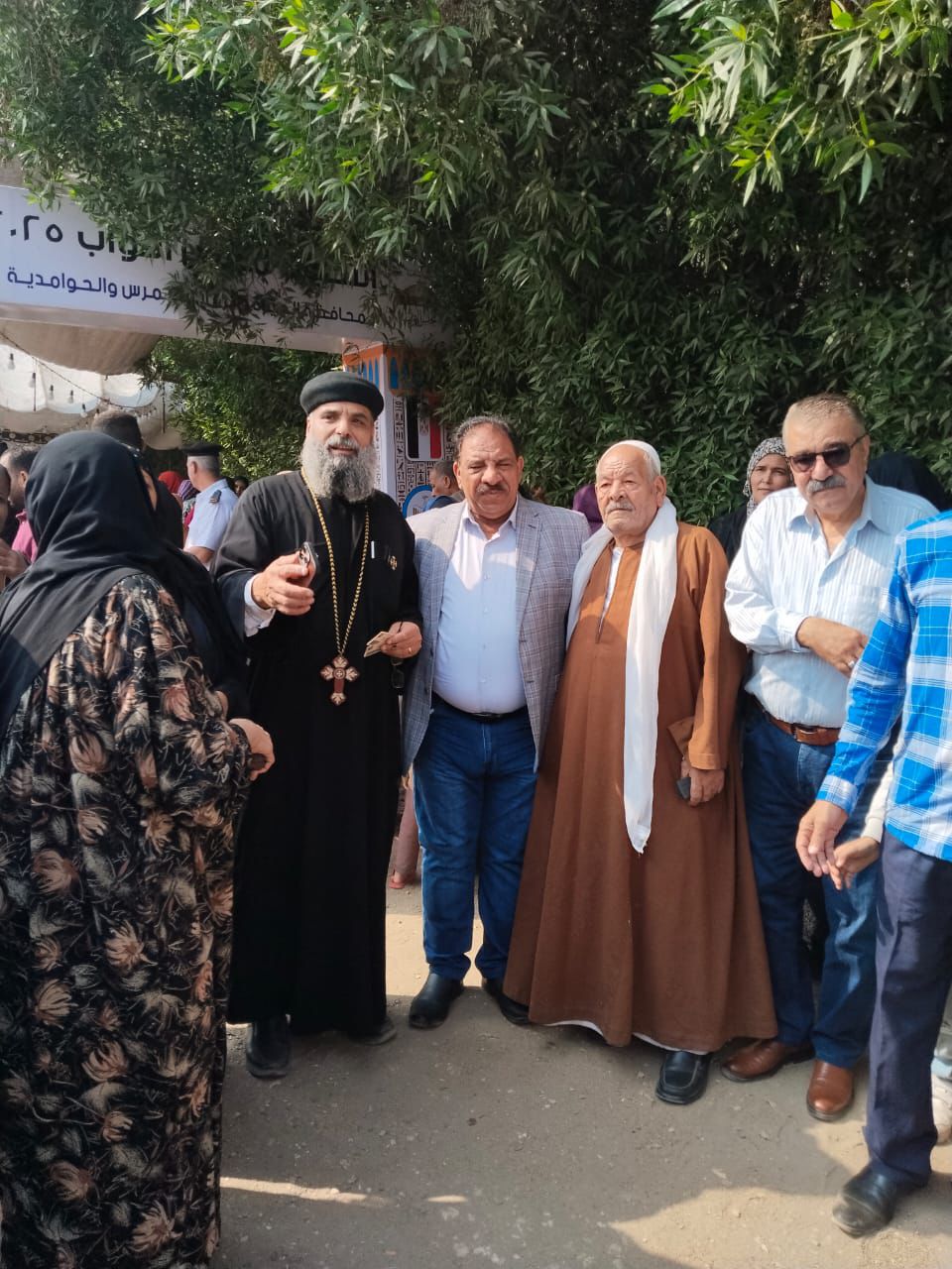 مظاهر الوحدة الوطنية باللجان الإنتخابية بابو النمرس فى الجيزة