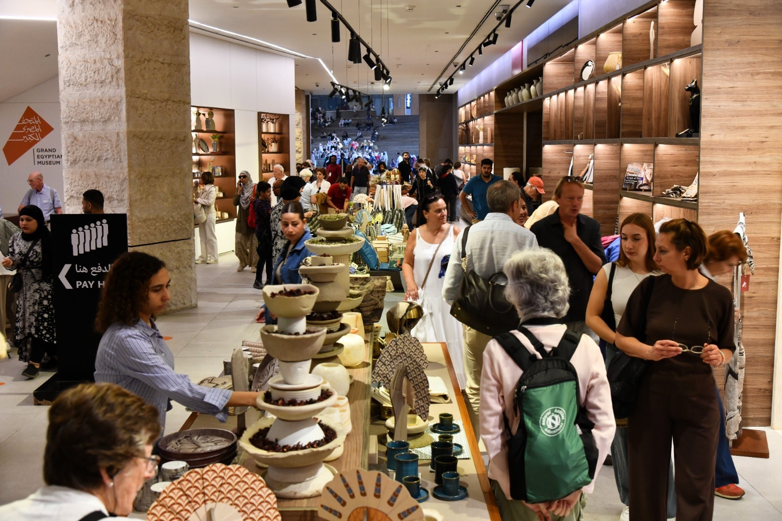 المتحف المصرى الكبير يعلن إستقبال 12 ألف زائر من المصريين والأجانب