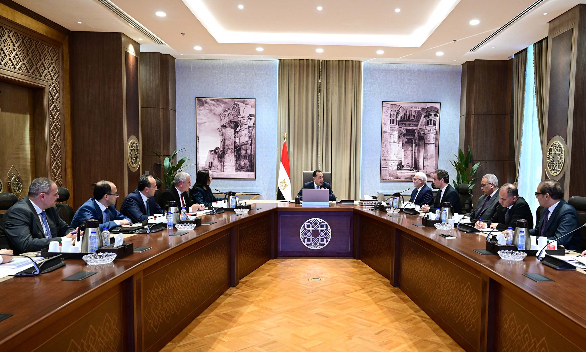 مدبولي يتابع تحسين الأوضاع المالية للمؤسسات الصحفية