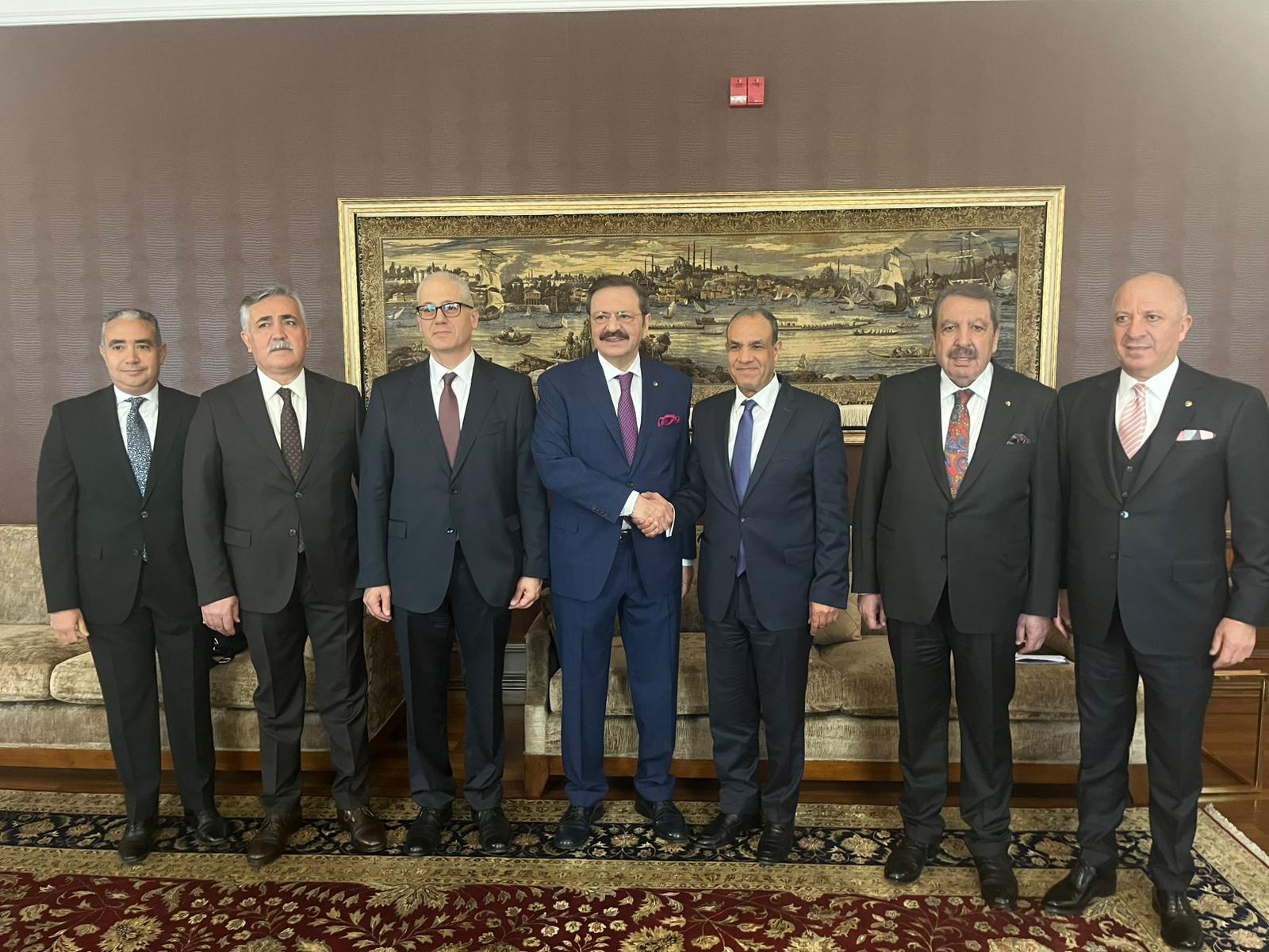 وزير الخارجية يزور مقر اتحاد الغرف والبورصات التركية