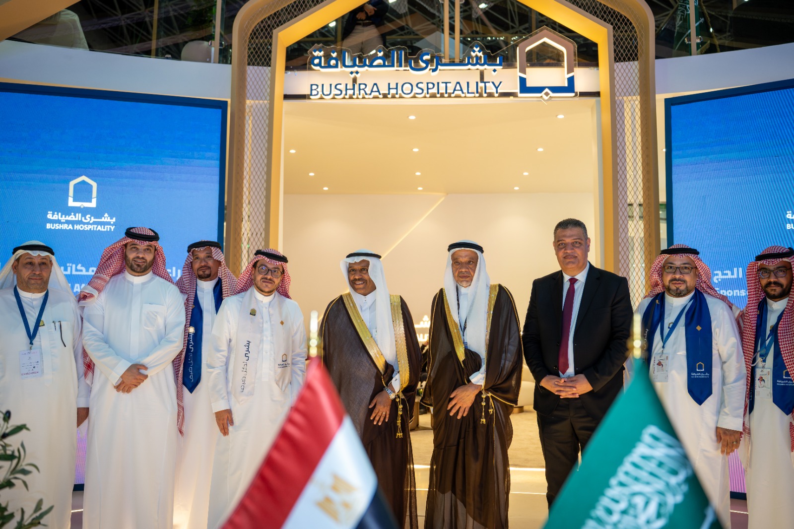 التضامن الاجتماعي توقع عقد الخدمات في المشاعر المقدسة لحجاج الجمعيات الأهلية