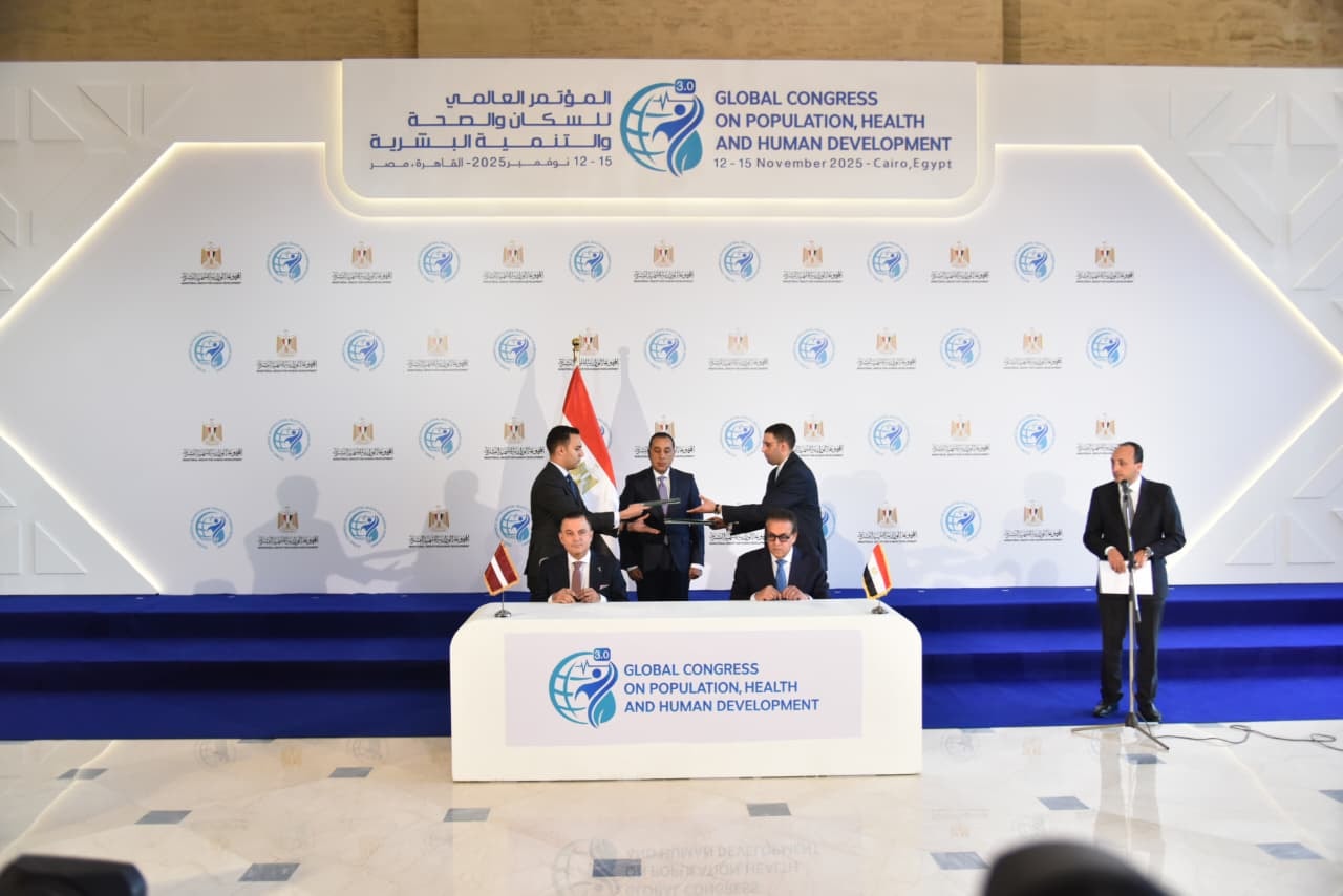 الصحة تُوقع مذكرة تفاهم مع دولة لاتفيا 